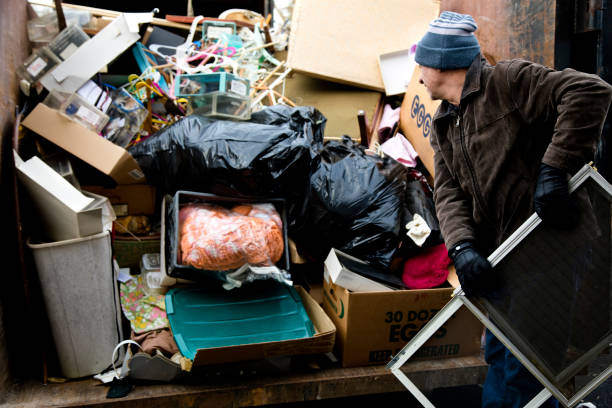 Best Basement Cleanout  in Madelia, MN