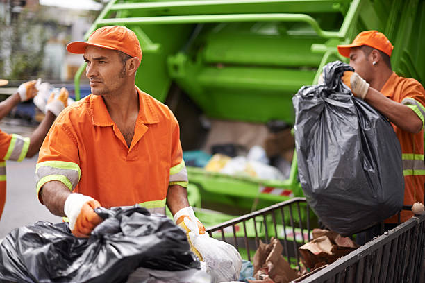 Best Yard Waste Removal  in Madelia, MN