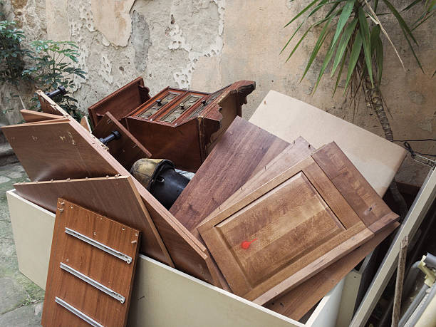 Best Mattress Disposal  in Madelia, MN